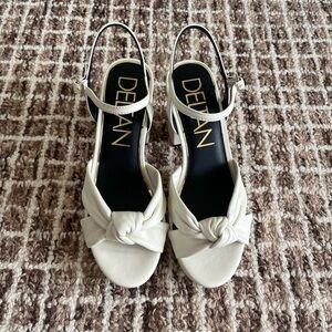 Deltan off-white leather platform heels, Size 7.5